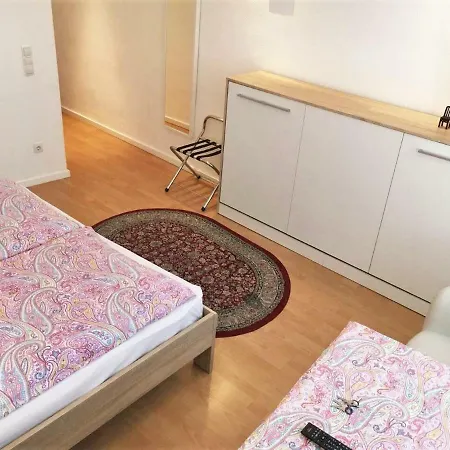 Altstadt - Cgn Apartman *